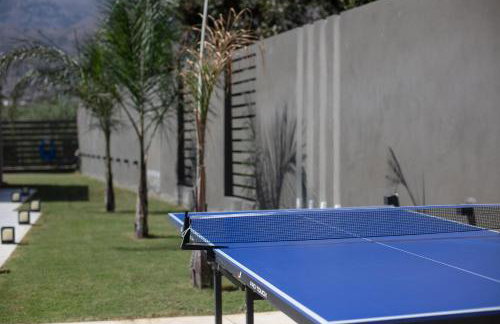 Elinor Villa - Nature Retreat amidst Mountains & Lake by etouri - Foto 46