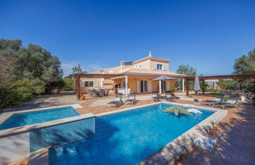 Stunning Countryside Villa w Private Garden & Pool - Foto 1