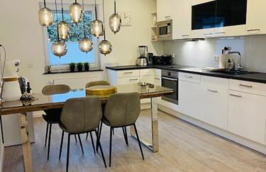 Erstklasssige moderne Apartwohnung 85 qm mit Terrasse und Garten - Foto 3