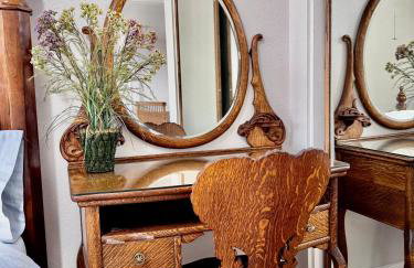 Quiet Comfort Suite 2B1B Skyline View - Photo 22