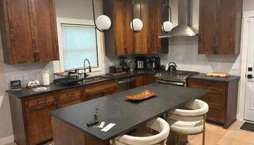 Custom Luxury Rambler in Highland Hills - Foto 2