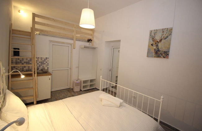 92 Residence - Photo 23