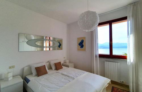 Holiday Home in Maccagno with Pool - Foto 10