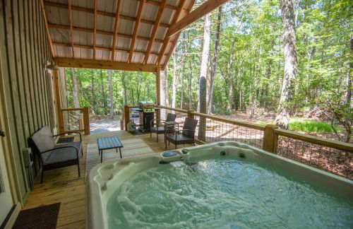 Stone's Throw Bungalow-- Hot Tub, Modern & Updated, Sleeps 2 - Foto 15