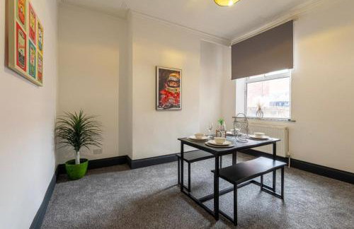 Town Centre 6 Bed Home Work Rest Warrington - Foto 13