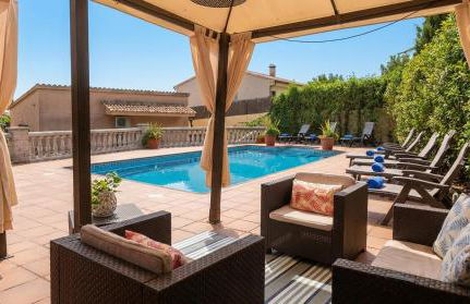 Villa Sitges Ilusión 15 minutes by car from Sitges Sleeps 16 people XXL swimming pool - Foto 52