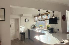 Horsham 3 Bed House With Garden - Photo 21