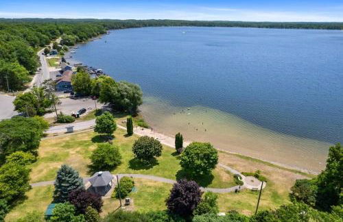 Fife Lake Lodge 2BR with Kitchen & Lake Views - Foto 45