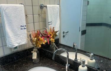 2704 Flat Beira Mar Av Boa viagem Vista Deslumbrante e com cozinha - Foto 15