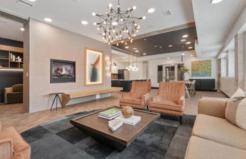 2BR and 2BA Near Events, Dining, and TRAX - Foto 48