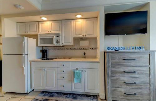 Bang For Your Buck Hotel Condo On Daytona Beach with Kitchen and Ocean View - Foto 5