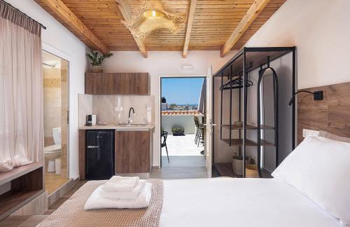 Lavender Suite with Sea View - Beach at your Doorstep - Photo 3