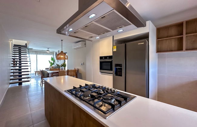 4 Bedroom Beach Penthouse w Private Rooftop - Foto 2