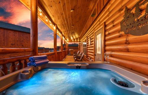 Smoky Bear Splash Top Rated Private Pool Cabin with Hot Tub, Mtn Views, Arcade Games, Excellent Location - Foto 24