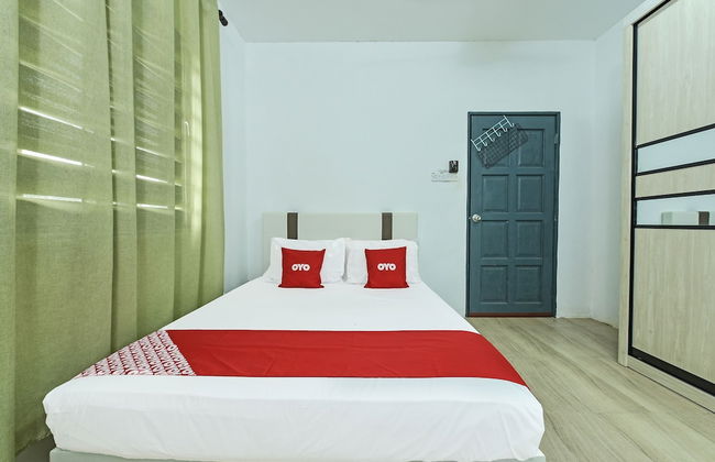 OYO HOME 90682 Liliz Mambang Farmstay - Foto 5