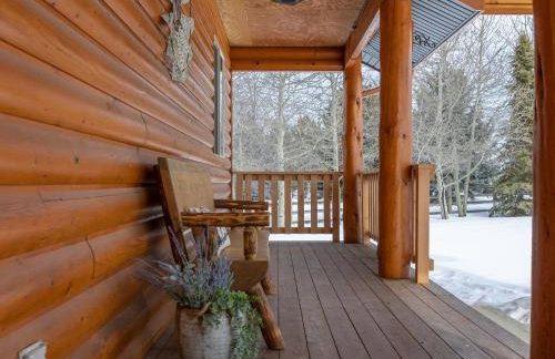 Chester Currents by KABINO Riverfront on Henrys Fork Air Conditioning Boat Launch Foosball Pool Table Huge Yard Garage WIFI - Foto 47