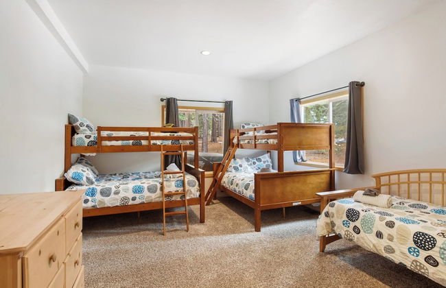 Truckee Pines Retreat Game Room & Forest Views - Foto 4