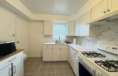 Huge Place Minutes from NYC Parking Available - Foto 73