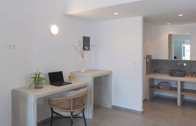 Ihthioessa Boutique Hotel - Photo 40