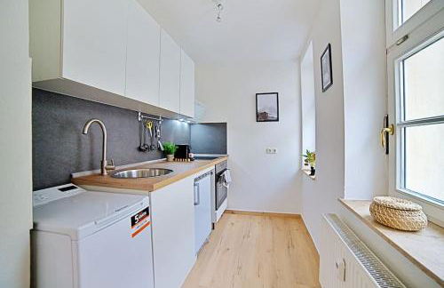 Ruhig - frisch renoviert - zentral - Foto 12