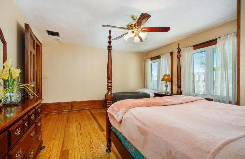 Lake Michigan Retreat- Upper Duplex - Photo 24