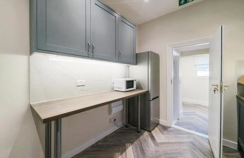 5 Bedroom 5 Bathroom House Portsmouth Docks - Foto 44