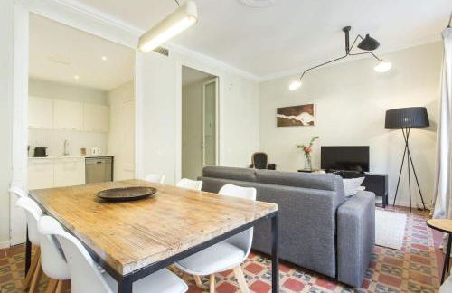 The Collection Barcelona - 4bedroom apartment with a balcony in Las Ramblas 1 2 - Photo 6