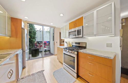 New York Style Penthouse in the Heart of the City - Photo 28