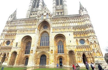 Cosy Lincoln Home Sleeps 6 with Parking - Foto 30