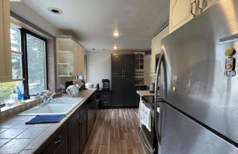 Remodeled, Spacious, Modern Retreat 5 BR, 3BA, 2KIT - Foto 7