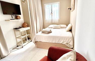 Les Gîtes du Petit Bois CHEVREFEUILLE - Foto 1