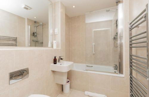 Henley Town Centre With Parking - From 110 Per Night - Foto 16