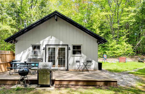 2 Mi to Conway Cozy Cabin with Grill and Yard! - Foto 3