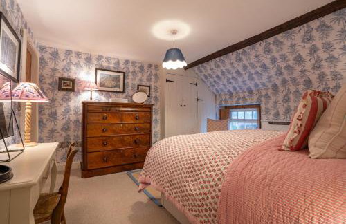 Elegant Number Two - Photo 48