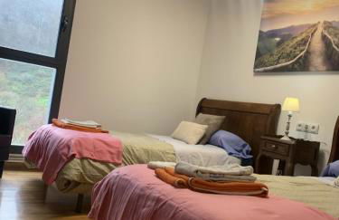 Casa Ferran, amplias habitaciones y apartamentos de montaña - Foto 3