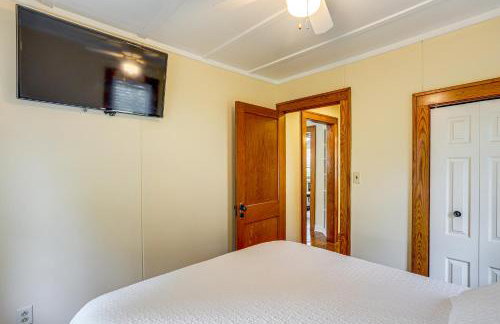 Walk to Private Beach Lake Erie Retreat with Yard! - Photo 12