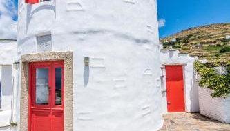 Old Windmill in Triandaros village - Foto 1