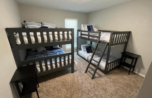 Cheerful 2 bedroom home 20 minutes from downtown - Foto 10