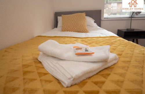 Large Home - Free Parking-WiFi By Hinkley Homes Short Lets & Serviced Accommodation - Foto 21