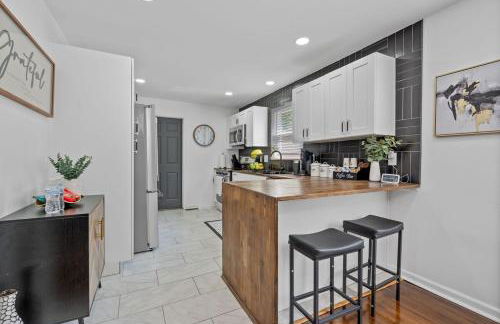 Luxury 5BR Cincinnati, Sleeps 12, Crib, Home Gym, Fenced Backyard - Foto 61