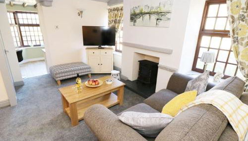 King's Cottage - Photo 3