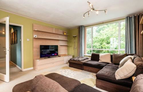 City Convenience The Complete Package Teddington - Pass the Keys - Foto 2