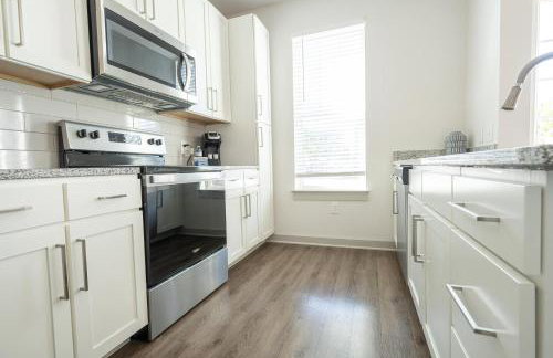 Landing Stunning 1BD Pool Clubhouse - Foto 43