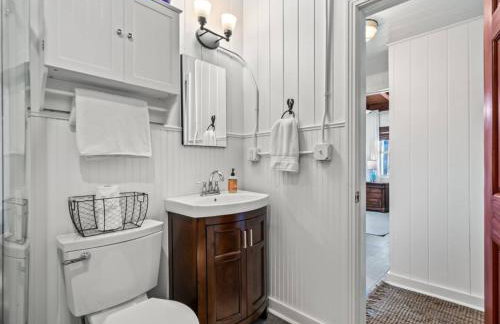 Shoreline Serenity- The Golden Goat on the Bay - Foto 15