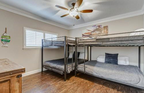 Best of Lake Conroe - Sleeps 16 - Lakefront Memories - Photo 14