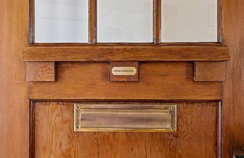 Historic Hideaway Hot Springs - Photo 23