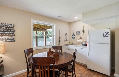 Huge Lakefront Yard, Private Dock - Amazing Views! - Foto 11