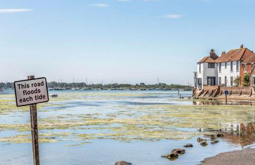 3 bedroom Cottage in the heart of beautiful Bosham - Pass the Keys - Foto 3