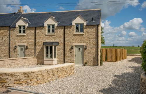 Designer Cotswold post house with external sauna - Foto 7