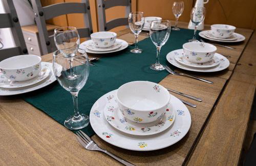 4 bedroom bungalow in Kettering - Garden - Parking - WiFi - Foto 35